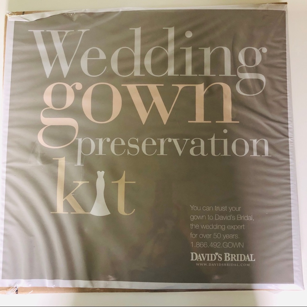👰David’s Bridal: Wedding gown preservation kit ❤️
